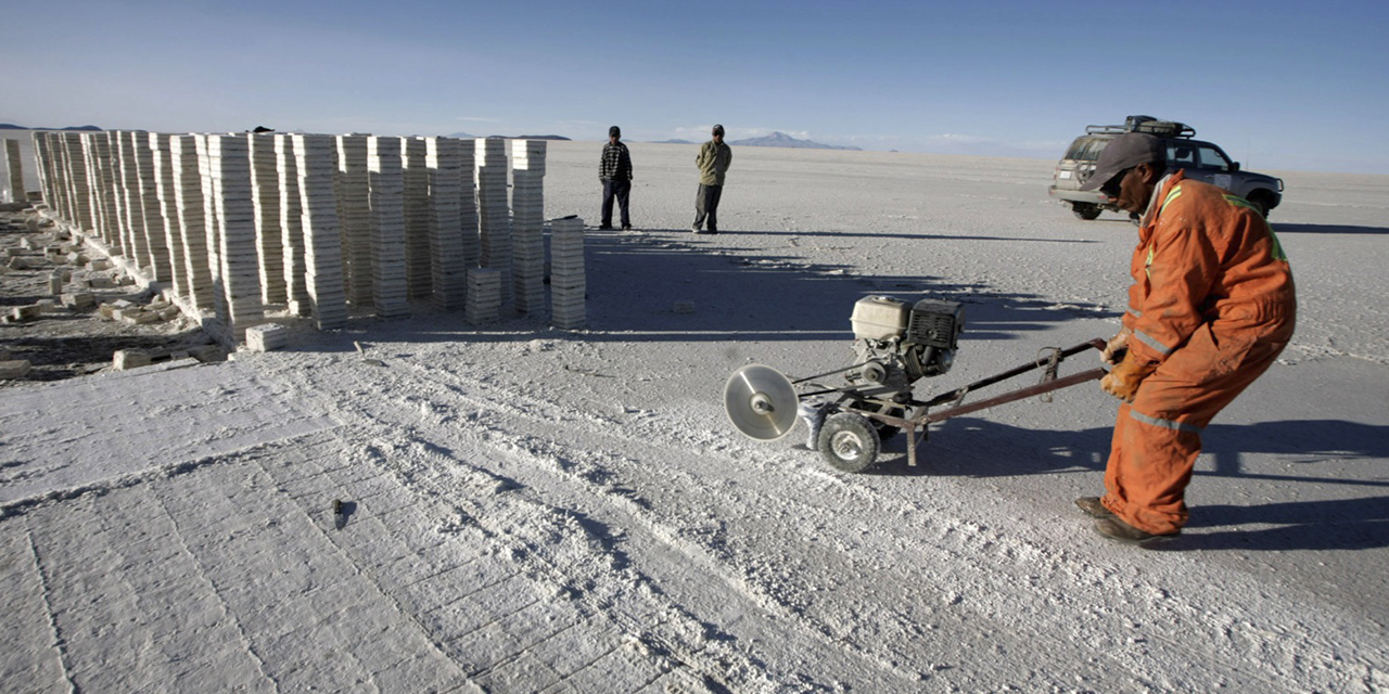 La convocatoria toma en cuenta recursos evaporíticos de los salares de Coipasa, Uyuni, Pastos Grandes, Capina, Cañapa, Chiguana y