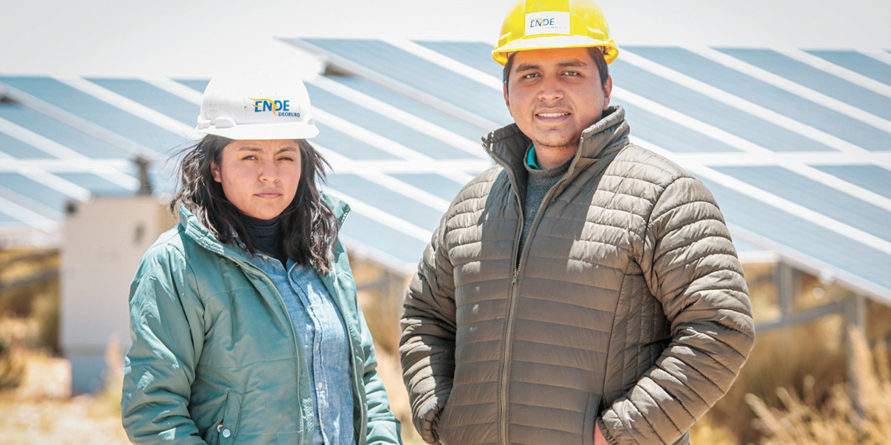 En beneficio de estudiantes de Ingeniería Eléctrica, Electricidad Industrial y ramas afines. Foto:  ENDE