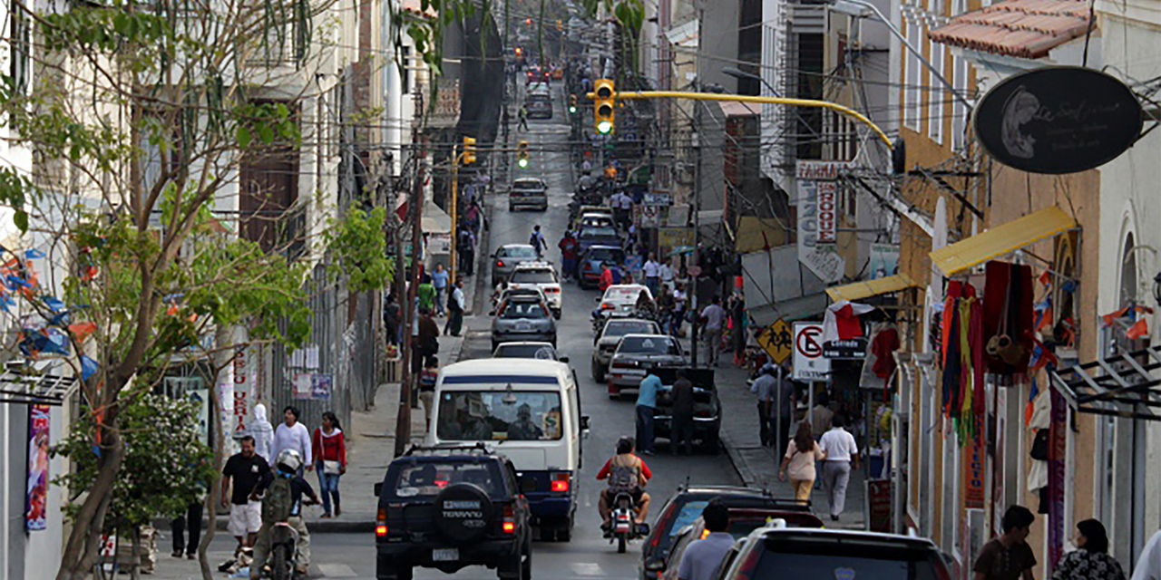 La carretera mejorará el flujo vehicular en la parte urbana y caso viejo de Tarija, que tiene frecuentes embotellamientos.