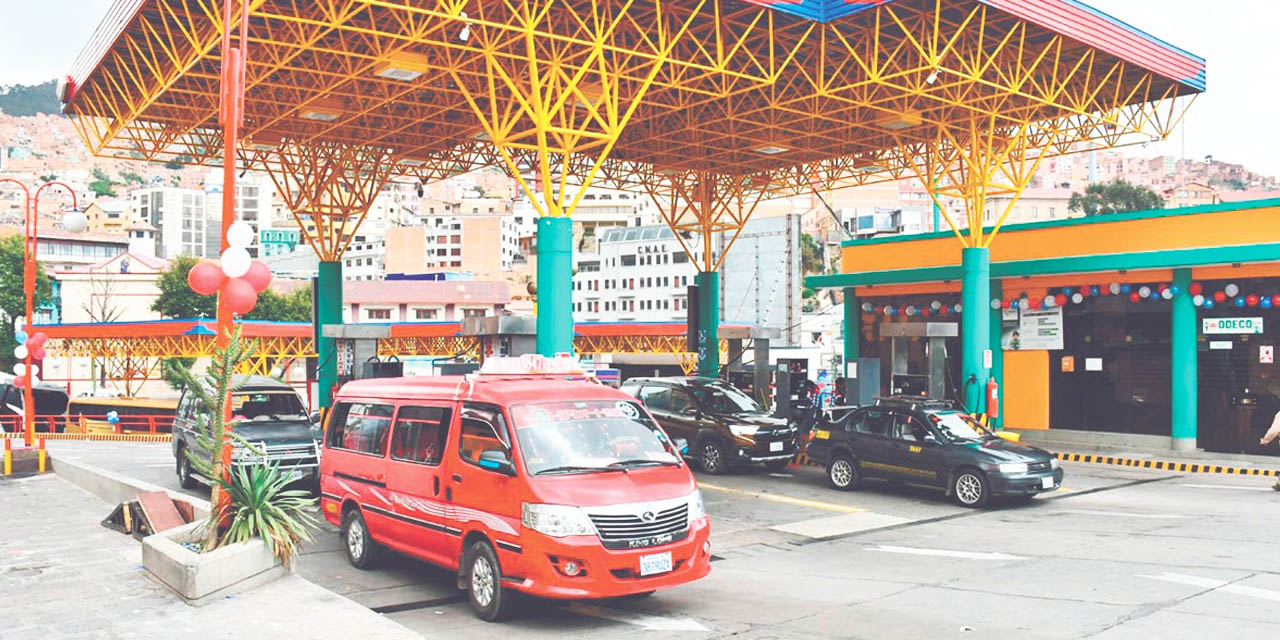 Una estación de servicio que  comercializa los combustibles. | Foto: APG