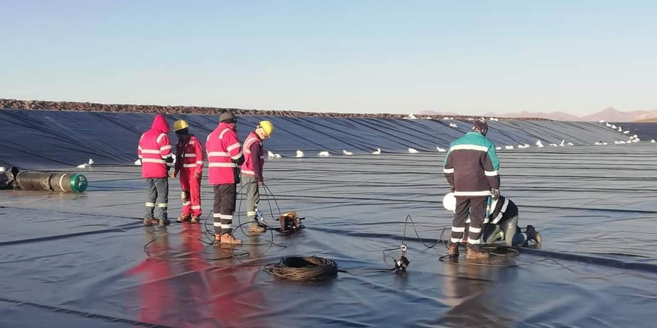 Los trabajos de reimpermeabilización y optimización de las piscinas. | Foto: YLB