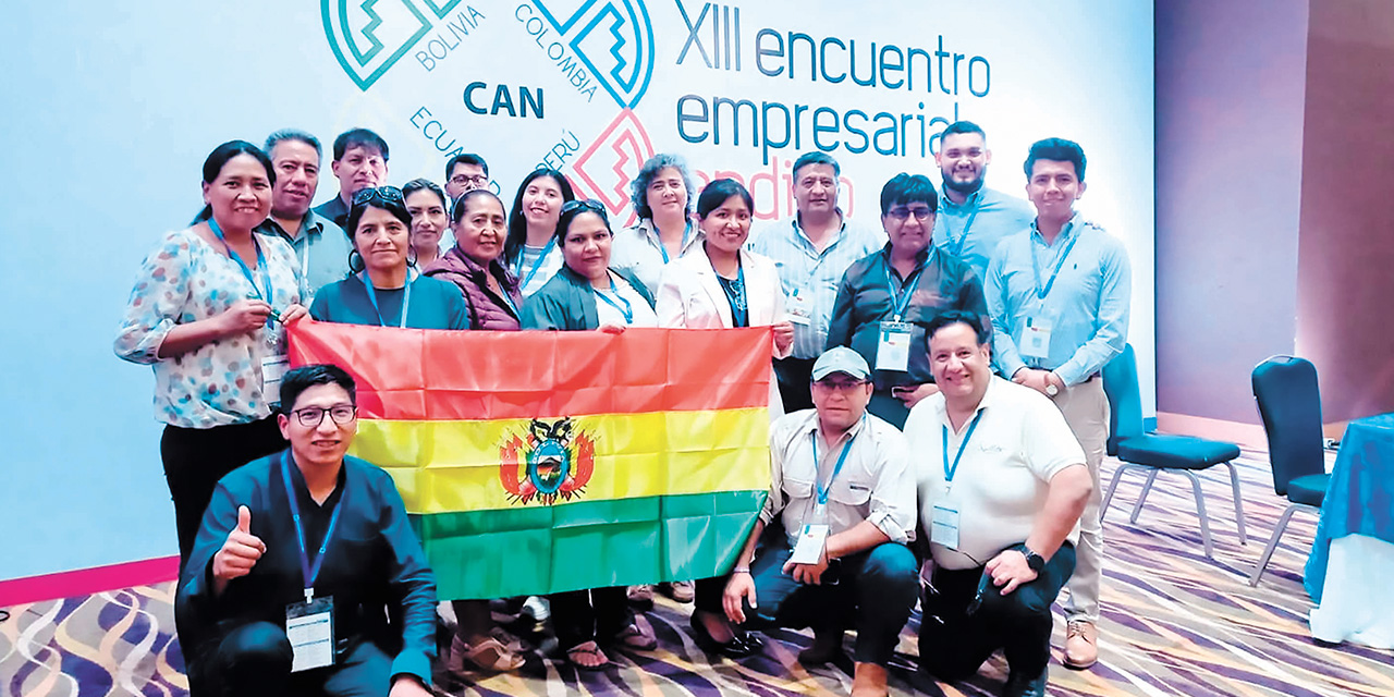 La delegación de empresarios bolivianos en el XIII Encuentro Empresarial Andino, en Ecuador. Foto: Cancillería