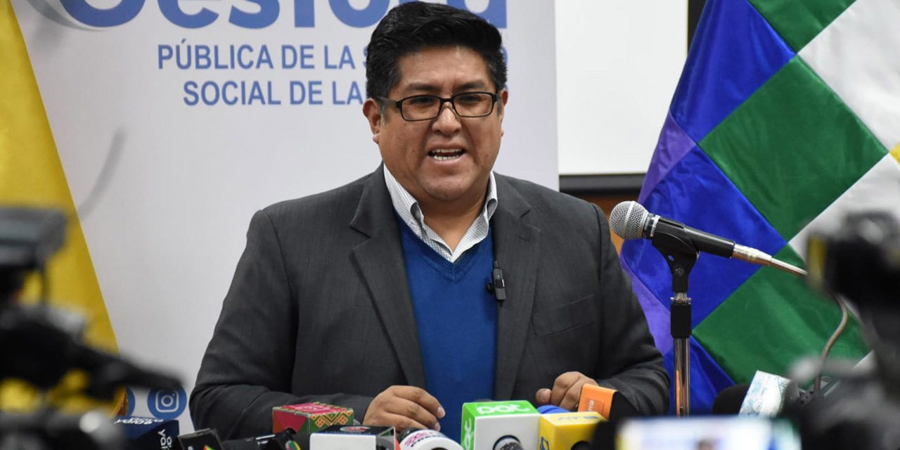 El gerente de la Gestora, Jaime Durán, en conferencia de prensa. Foto: Archivo.