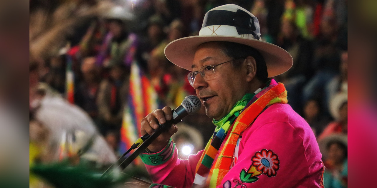 El presidente Luis Arce en el masivo acto en el municipio de San Pedro de Buena Vista. Foto: Comunicación Presidencial