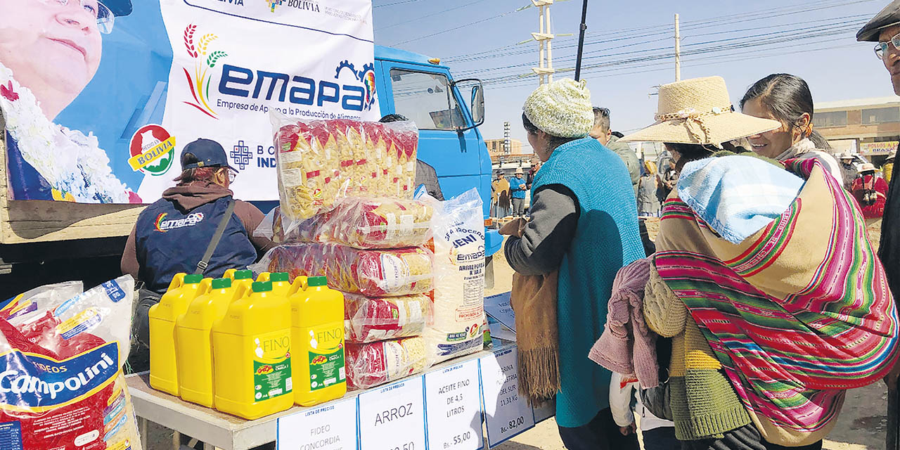 Los productos de Emapa llegan hasta las zonas más alejadas de La Paz y El Alto.  | Foto: Archivo