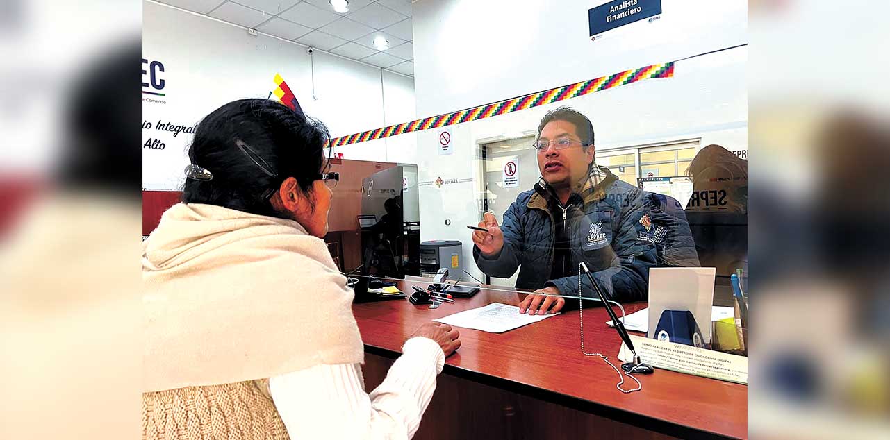 Proceso de registro de empresas en el Seprec. Foto: Seprec