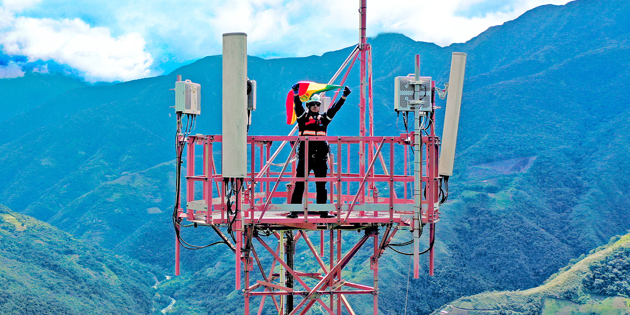 Entel se posiciona entre las tres empresas que más aportan a Bolivia, según ranking de Nueva Economía