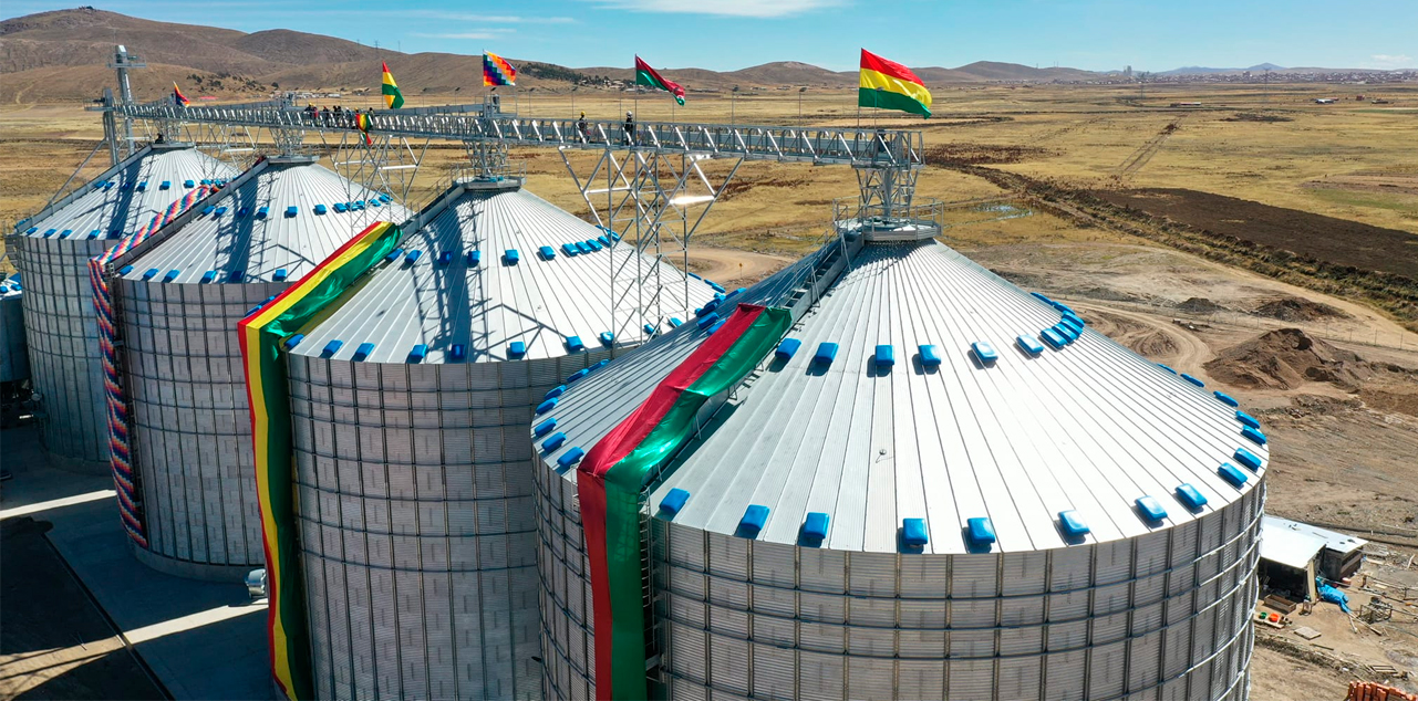 Silos de almacenamiento de granos. Foto: Archivo