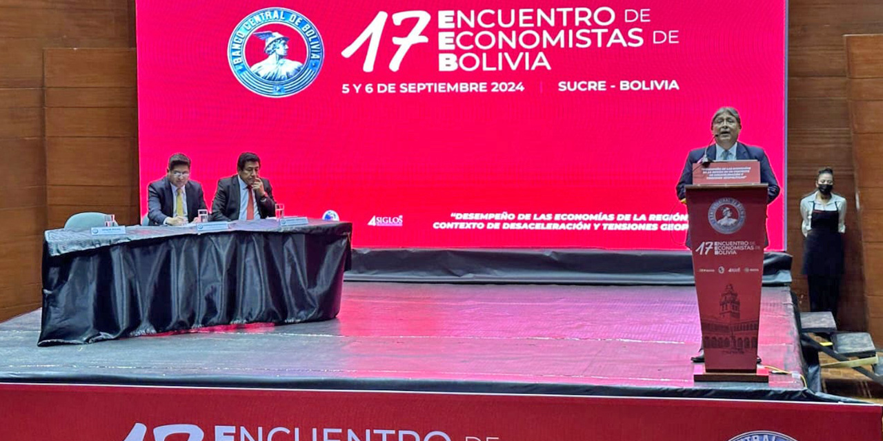 El BCB inaugura el decimoséptimo Encuentro de Economistas de Bolivia en Sucre