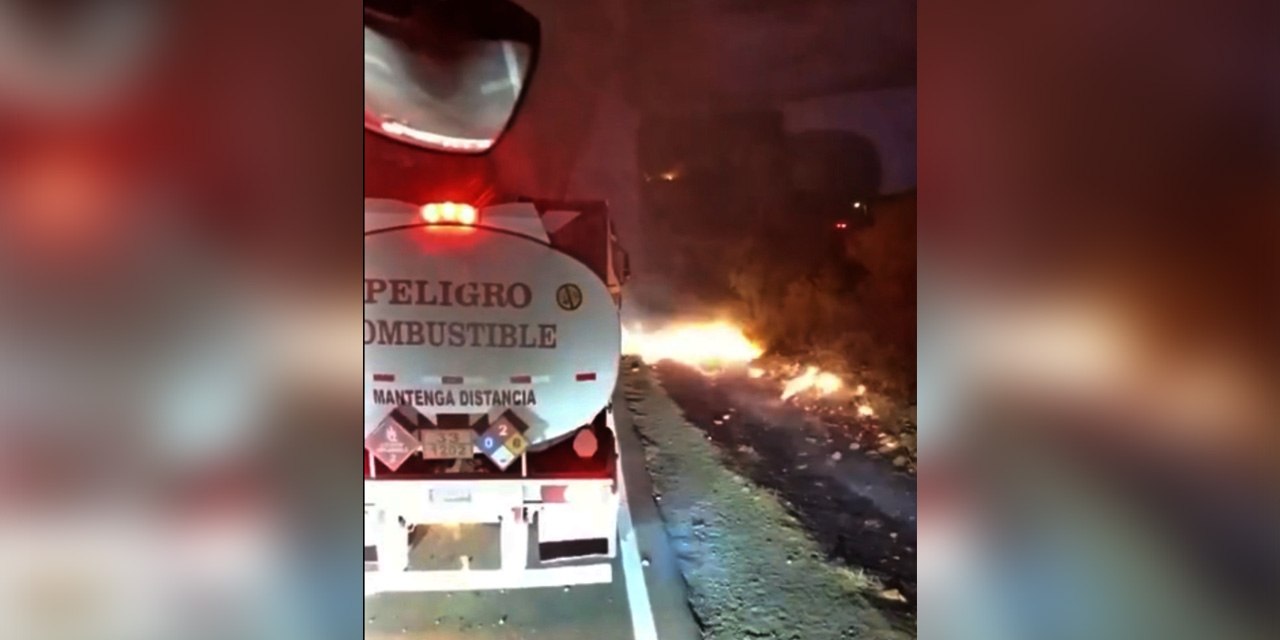 Una de las cisternas en la ruta Cochabamba - Santa Cruz.