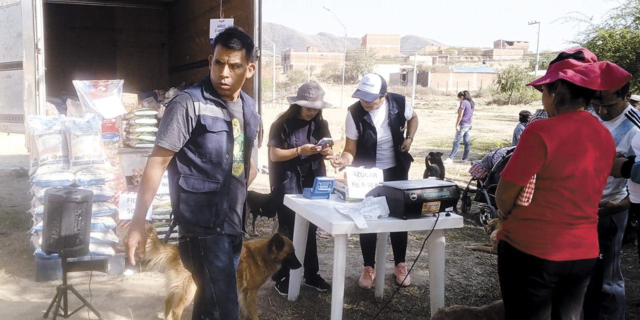 La feria Emapa Móvil en la ciudad de Tarija. | Foto: Emapa