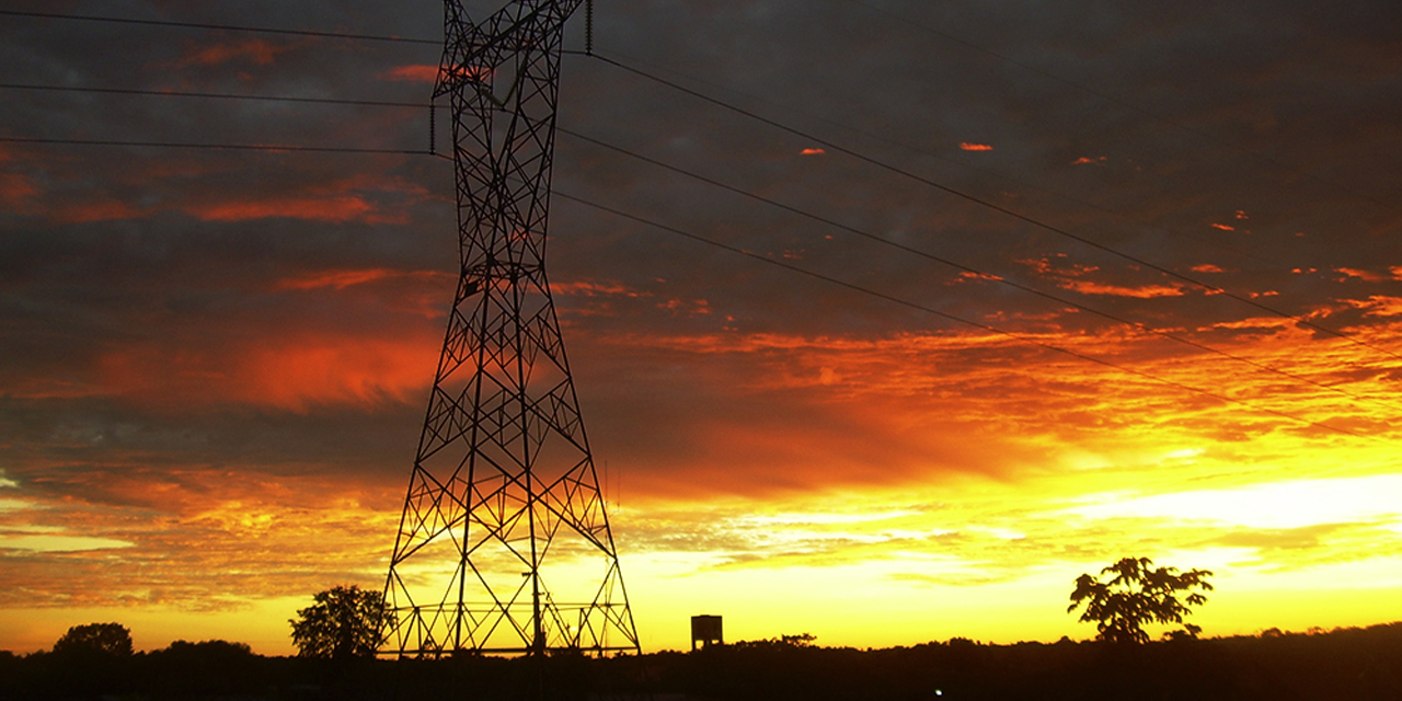 La Interconexión Eléctrica Bolivia – Argentina tiene una Línea de Transmisión en 132 kV de 120 km de longitud. Foto: ENDE