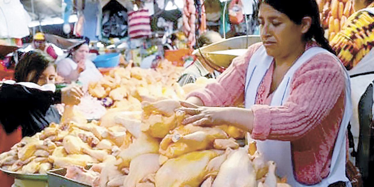 El abastecimiento de los diez productos esenciales es prioridad para el Gobierno.  