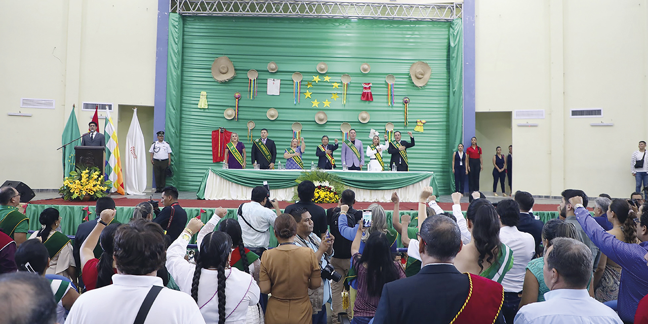 El presidente en ejercicio David Choquehuanca, en la Sesión de Honor por los 182 años de fundación del Beni.