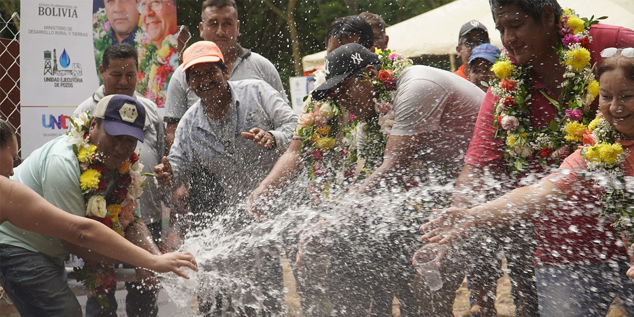 Gobierno entrega sistema de agua en El Torno para combatir efectos del cambio climático