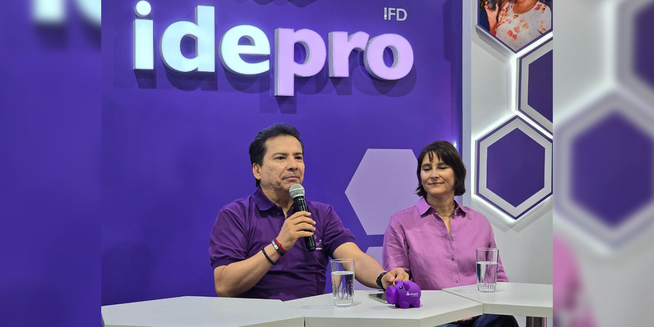 Personeros de Idepro durante la conferencia de prensa. Foto: IDEPRO