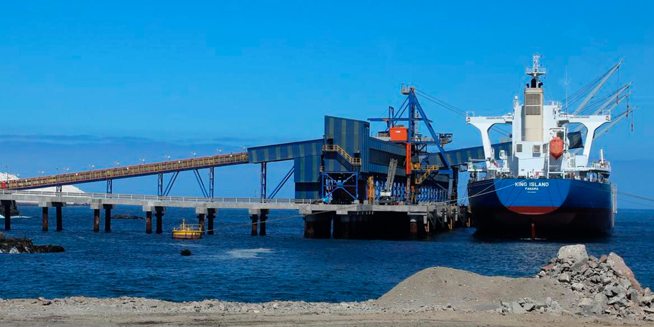 Una parte del puerto de Mollendo, en Perú. Foto: RRSS