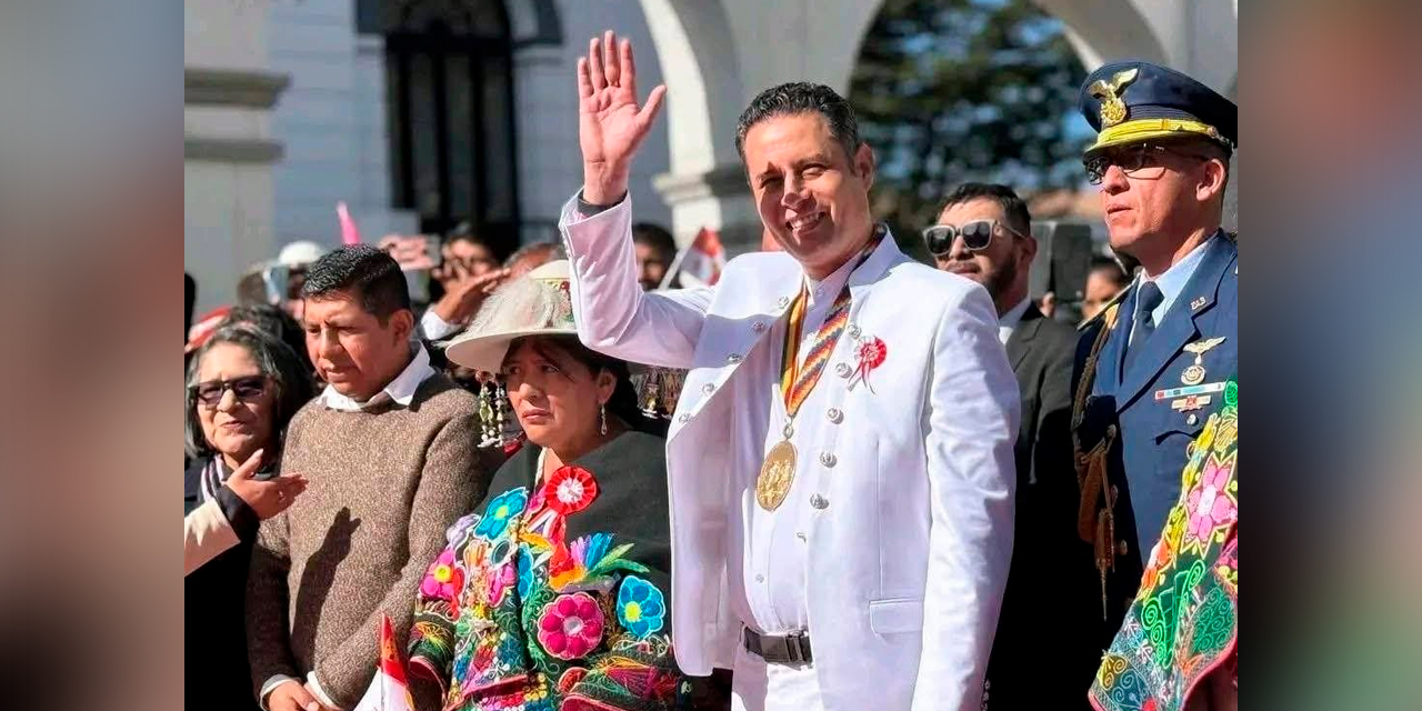  El vicepresidente  Lara, durante  los actos por el  aniversario de  Potosí, el lunes