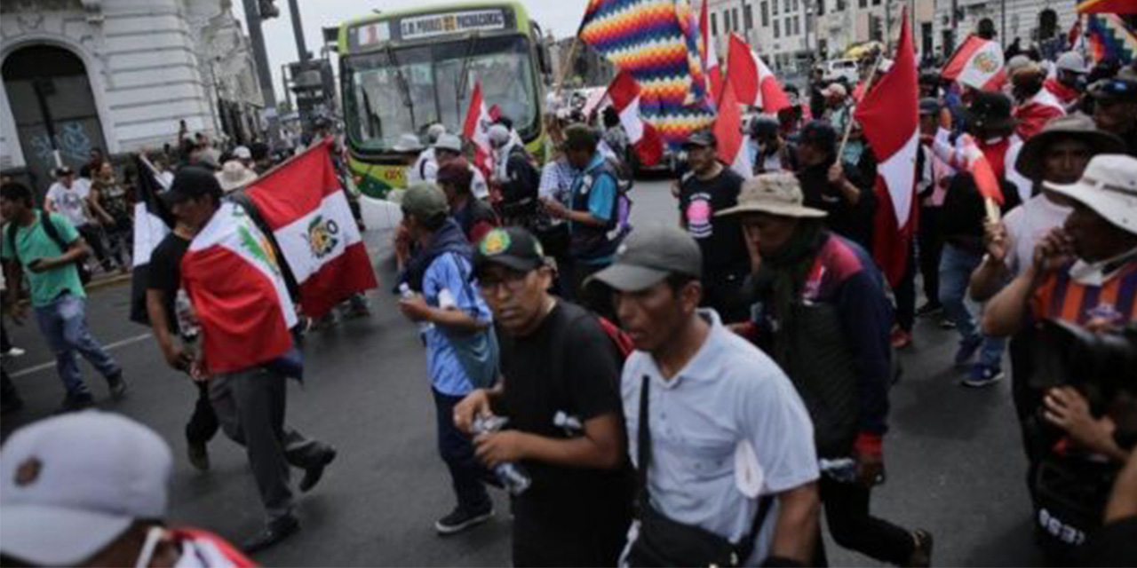 Este miércoles 19 de julio se manifiestan en 38 ciudades en las 25 regiones de Perú contra el Gobierno de Dina Boluarte.