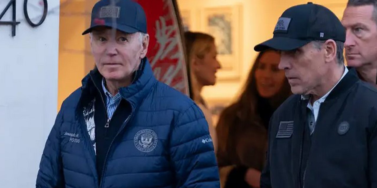 El presidente Joe Biden con su hijo Hunter. Foto captura de pantalla DW