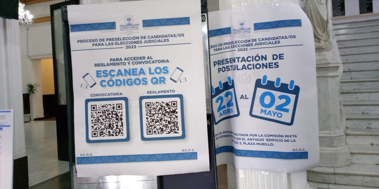 El código QR que está al ingreso del exedificio de la Asamblea Legislativa. (Foto: Mónica Huancollo)