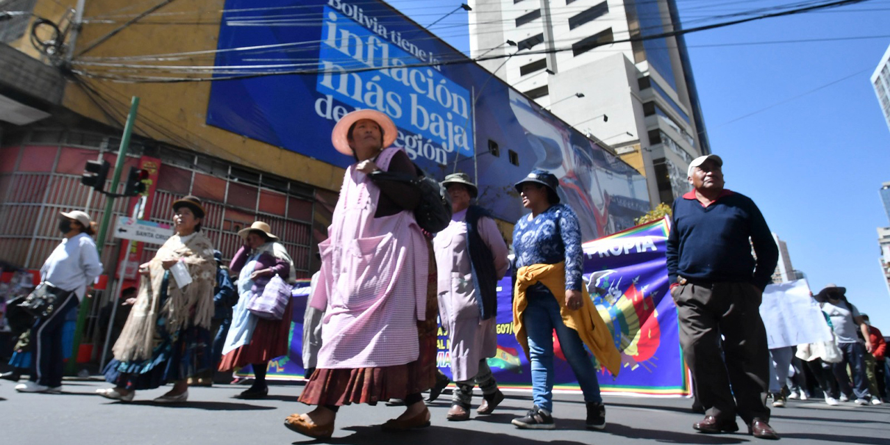 Opositores cumplieron ayer sus medidas de protesta en cuatro ciudades. (Foto: APG)