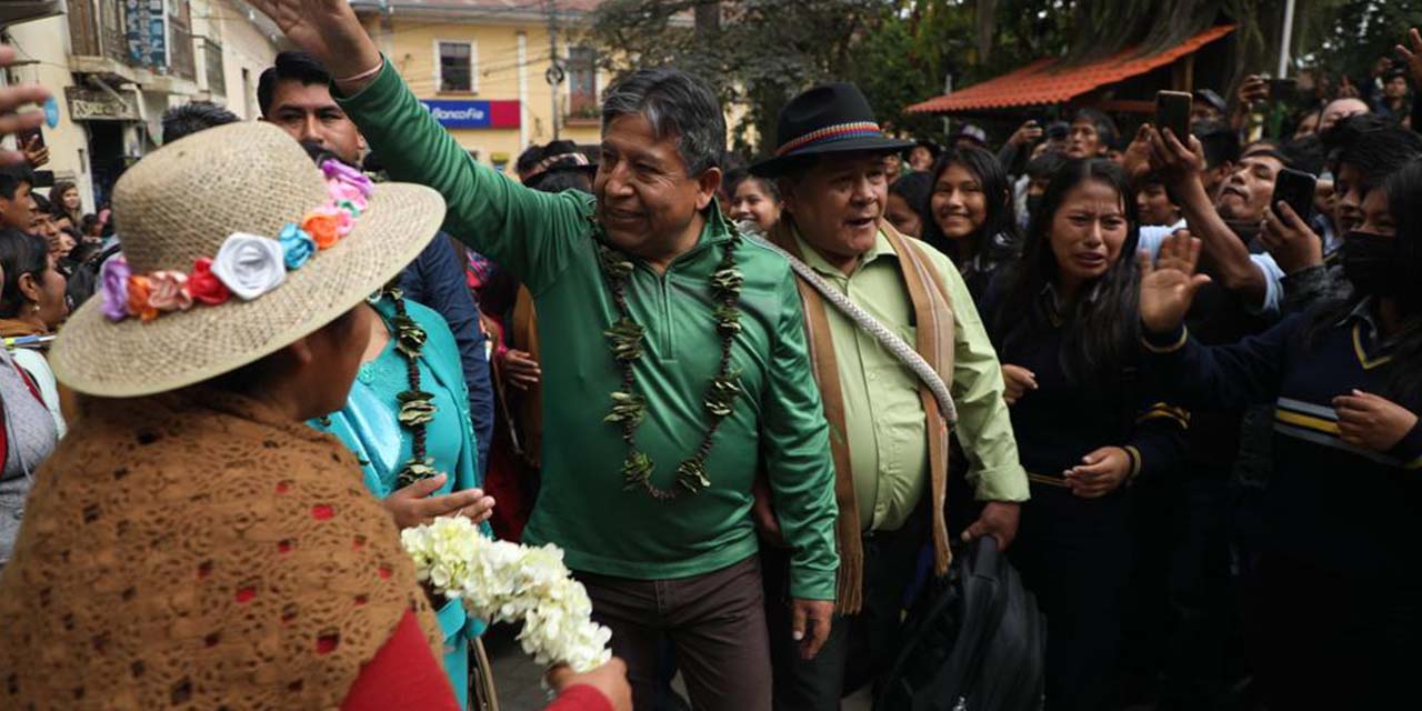 El vicepresidente del Estado Plurinacional, David Choquehuanca, en su llegada a Coroico. | Foto: Vicepresidencia