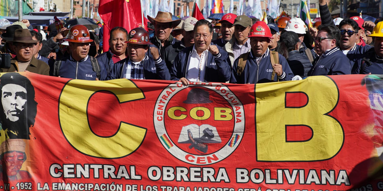 Presidente celebra el Día del Trabajo junto a los obreros bolivianos en La Paz