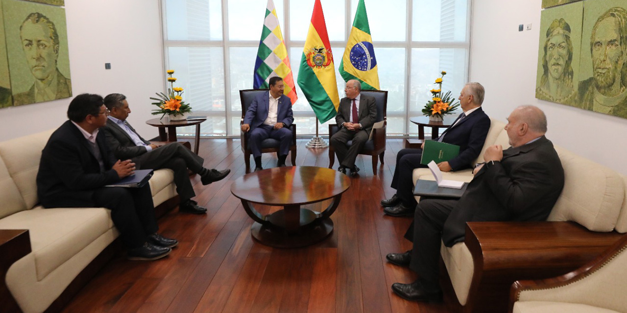 Presidente de Bolivia y Canciller de Brasil abordan amplia agenda de integración 