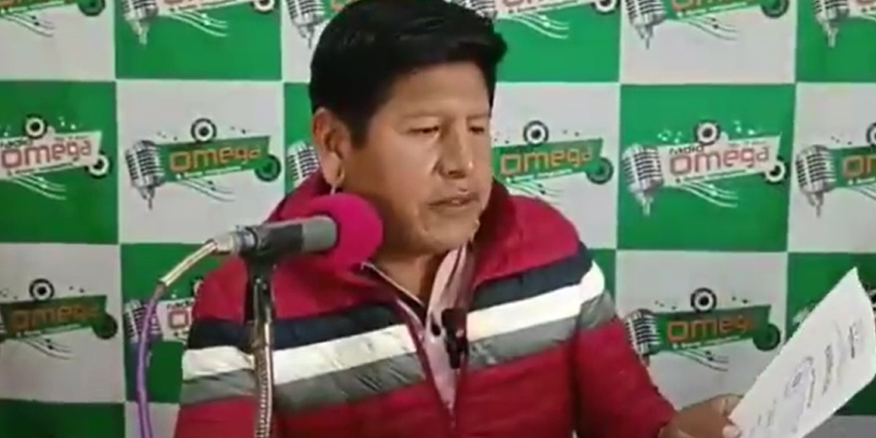 El periodista Marcelino Rodríguez Tito, de Radio Omega Noticias, de Yapacaní.