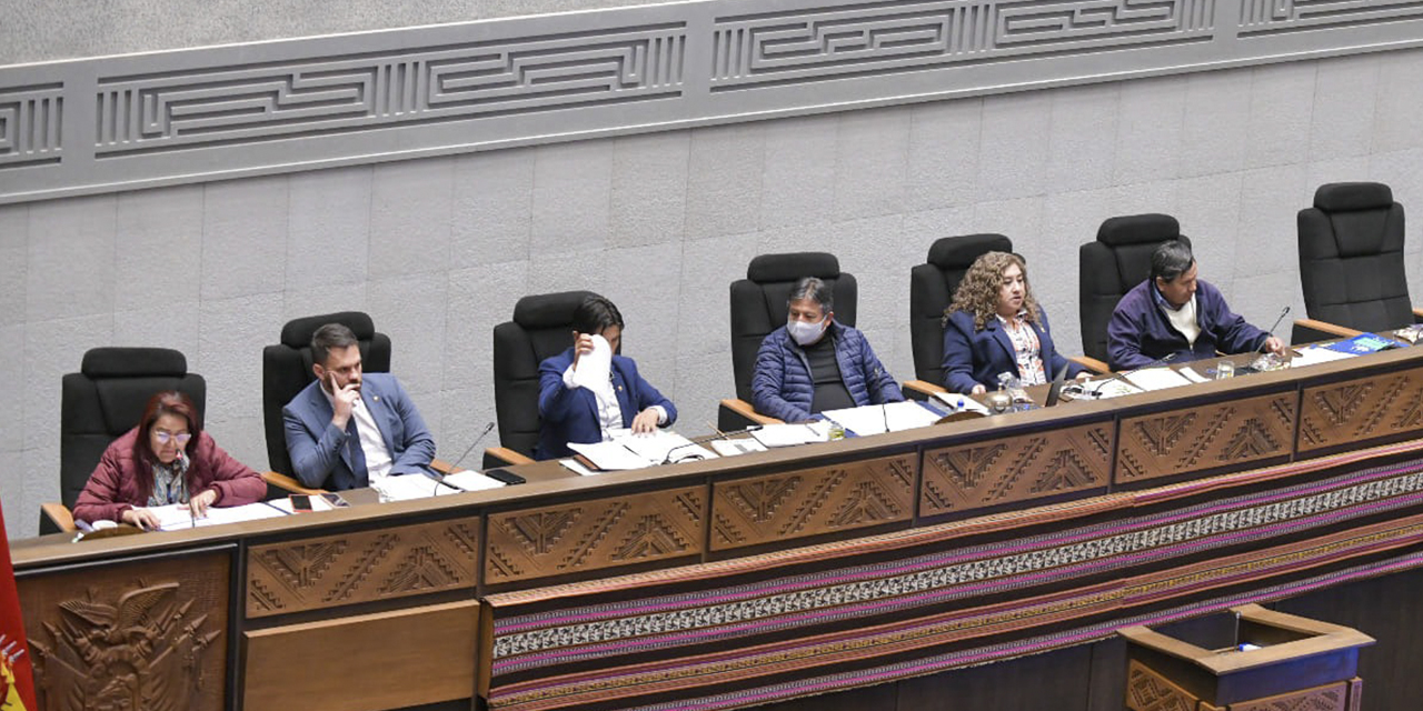 El pleno de la Asamblea Legislativa en la censura al ministro Del Castillo. (Foto: Senado)