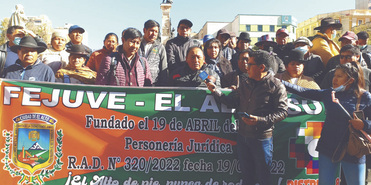 Ejecutivos de la Fejuve Sur de El Alto.