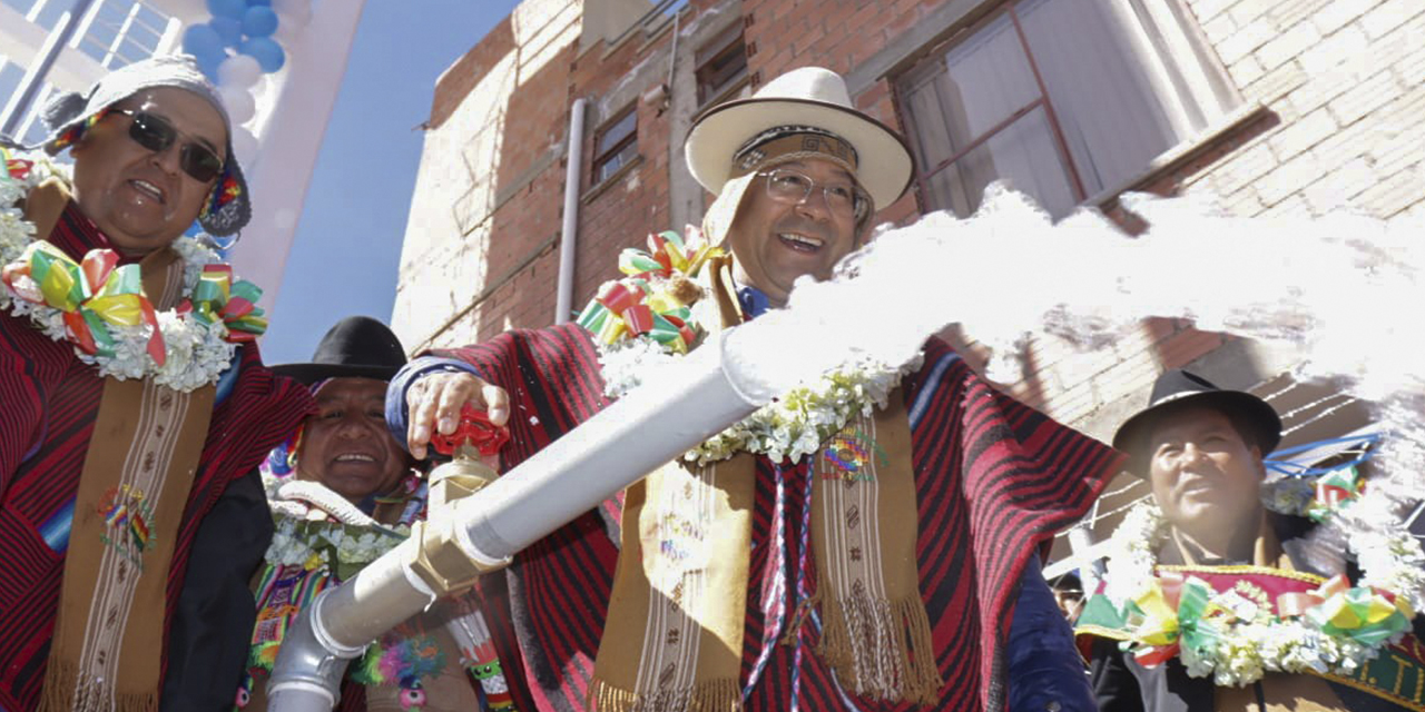 Sistema de agua en Tiwanaku, La Paz.