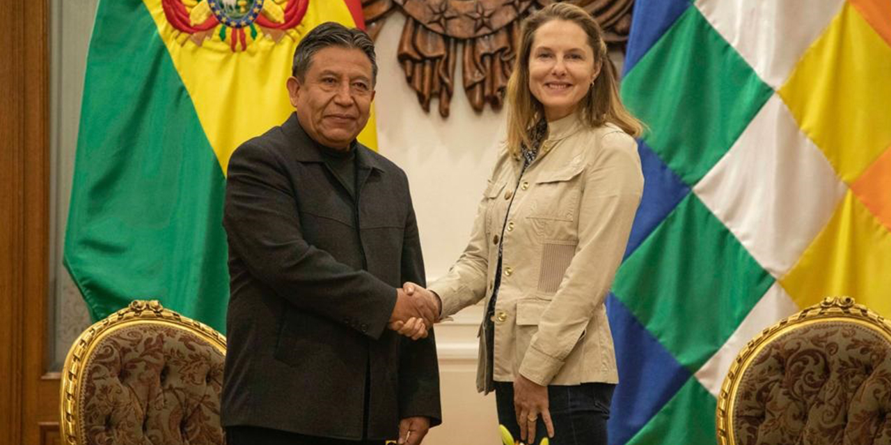 Visita protocolar de la princesa Sarah Zeid al Vicepresidente. (Foto: Vicepresidencia)