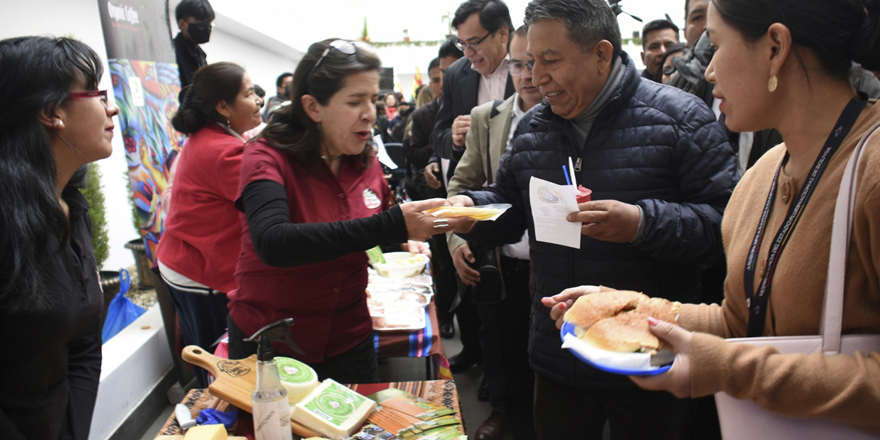 El vicepresidente Choquehuanca en el acto de conmemoración de los 214 años de la gesta libertaria de La Paz. (Foto: Gonzalo Jallasi)