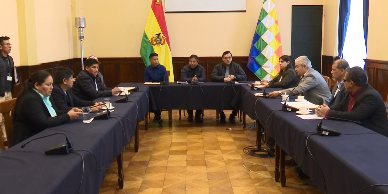 Reunión del Vicepresidente con jefes de banca.