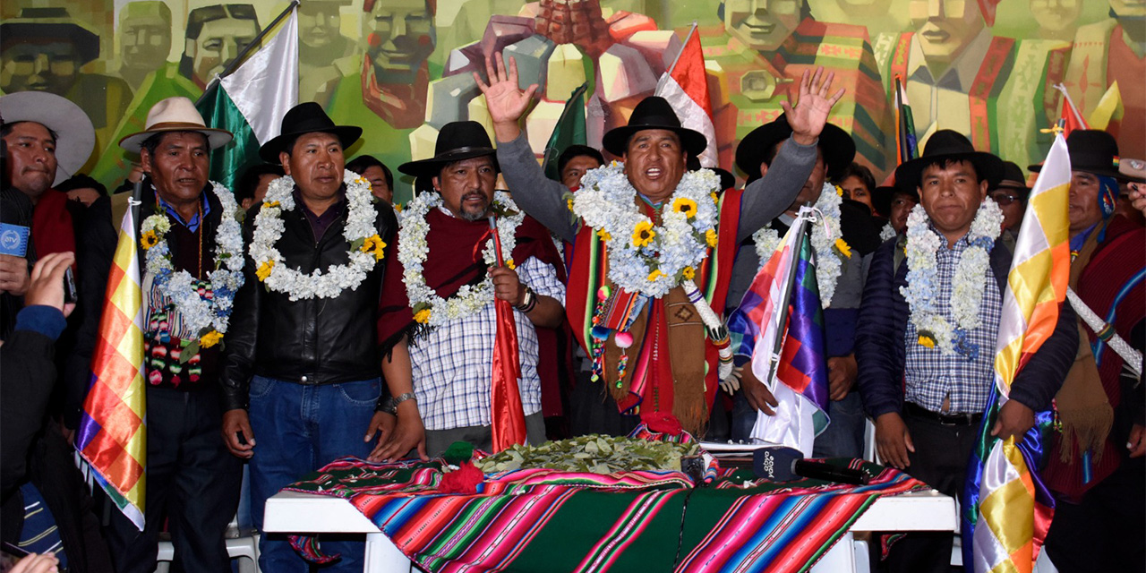 La dirigencia ejecutiva de la Confederación Sindical Única de Trabajadores Campesinos de Bolivia. Foto: RRSS