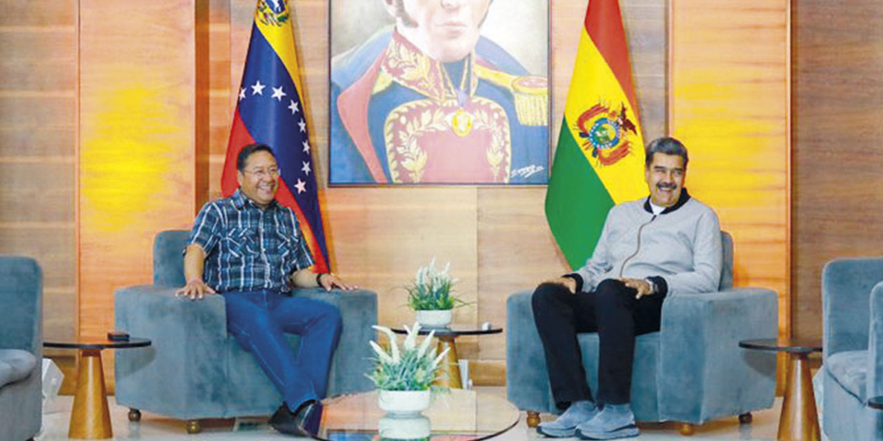 El presidente de Bolivia, Luis Arce, y el presidente de Venezuela, Nicolás Maduro. | Foto: Archivo