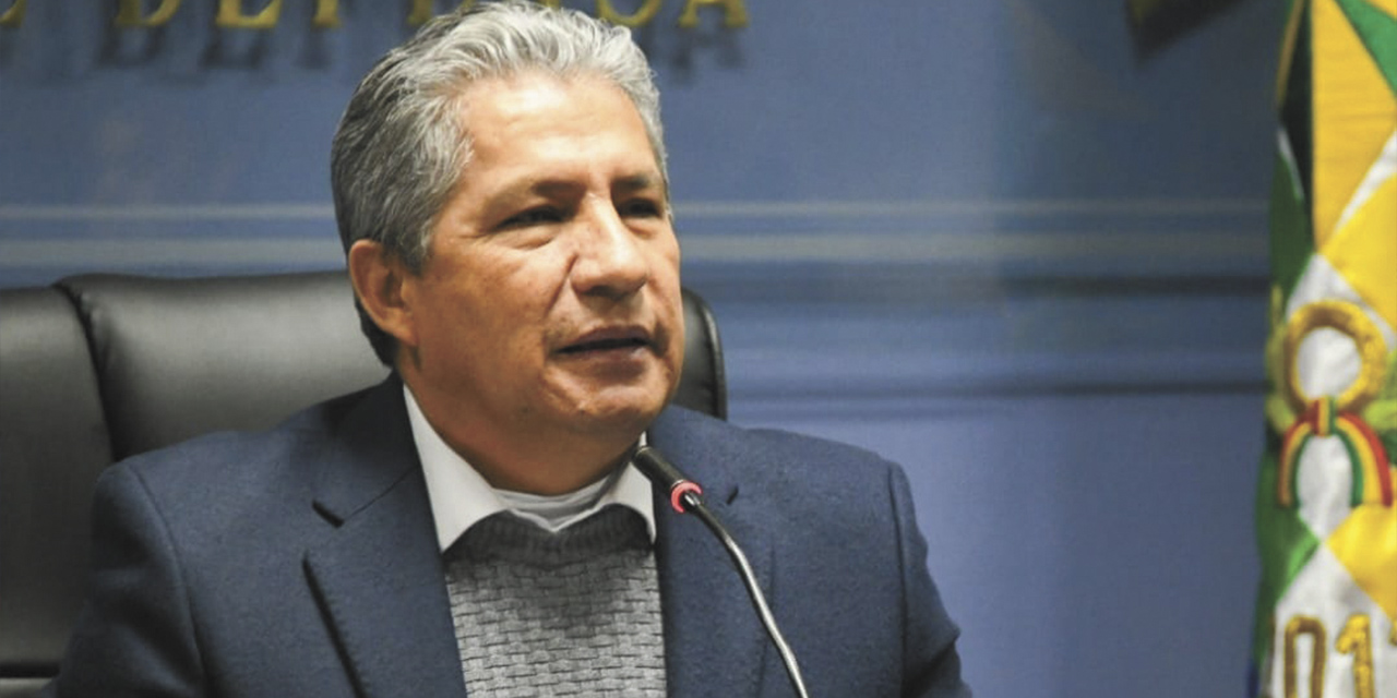 El ministro de Defensa, Edmundo Novillo. | Foto: Min. Def.