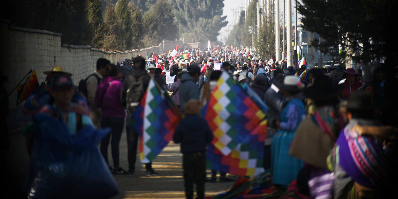 Organizaciones sociales comienzan a llegar a El Alto para “reivindicar la unidad del país” en el gran cabildo