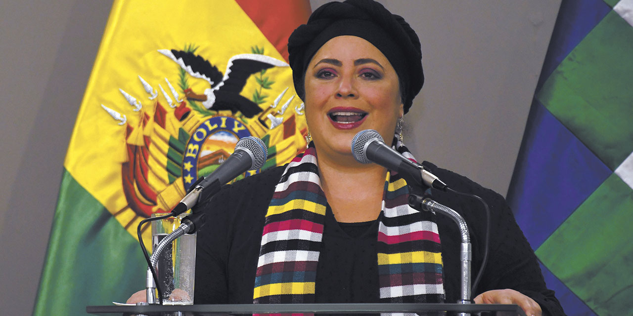 La ministra de la Presidencia, María Nela Prada. | Foto: Presidencia