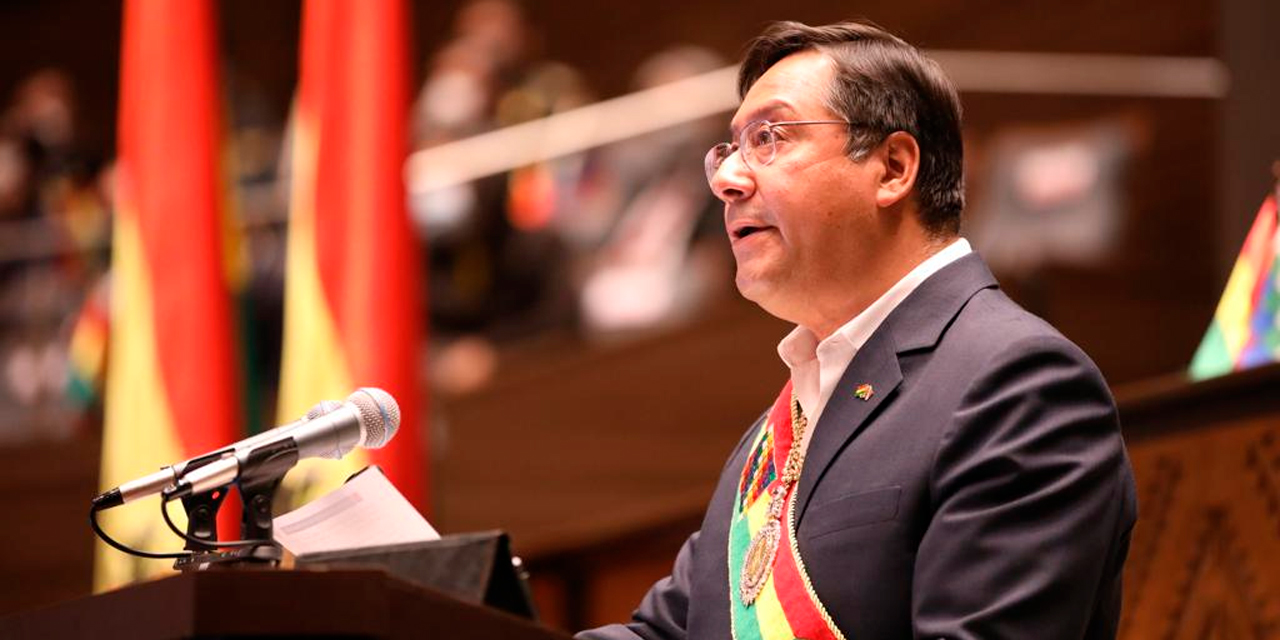 El presidente Luis Arce durante su informe por los dos años de gobierno, el 8 de noviembre de 2022. Foto: Archivo