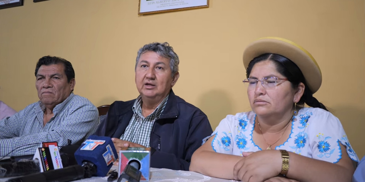 El presidente de la AMT, Willam Guerrero, en conferencia de prensa.