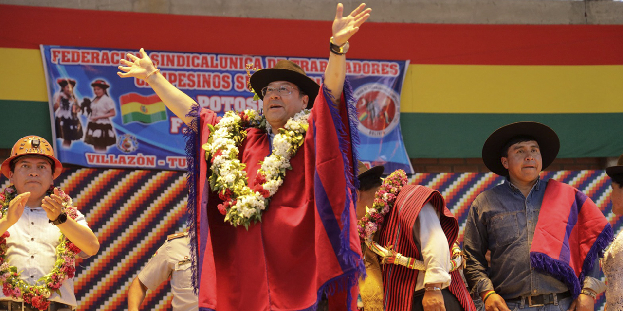 El Jefe de Estado en la inauguración del congreso campesino del sud de Potosí