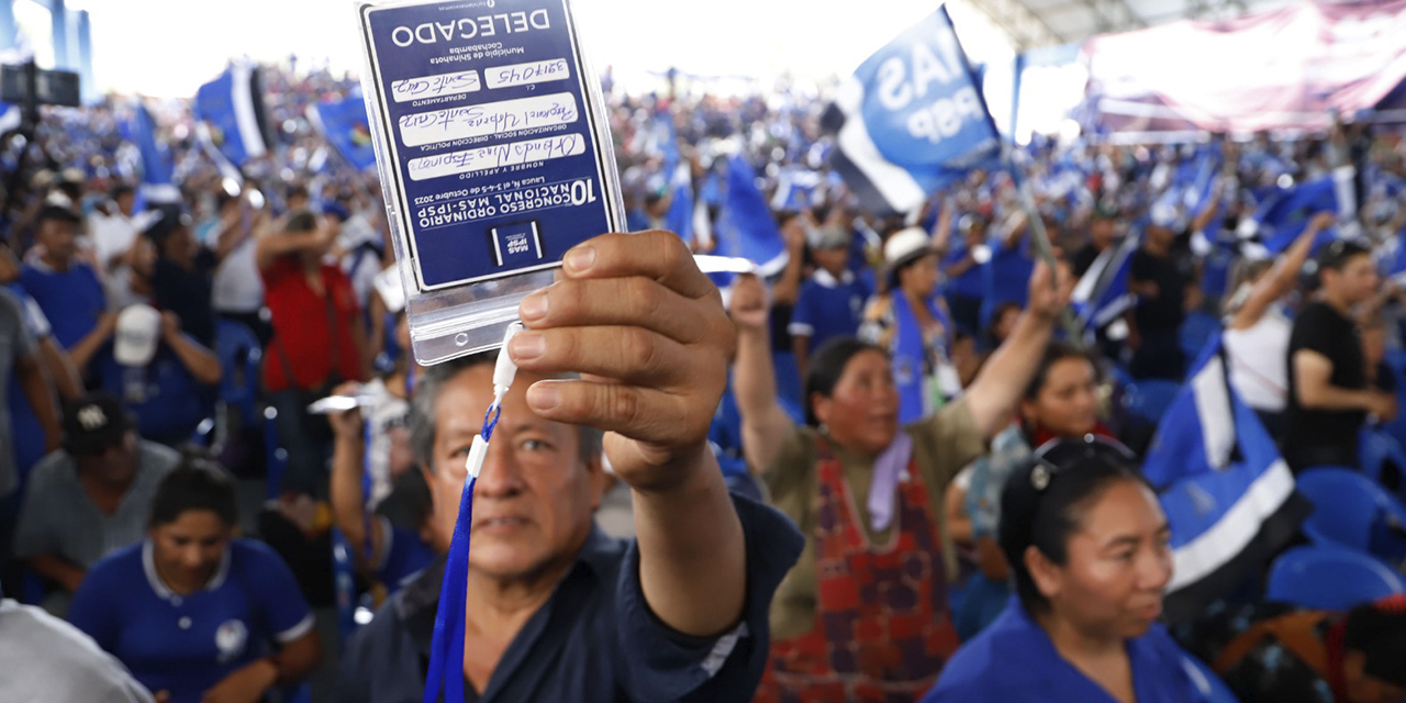 Un encuentro de la militancia del MAS.