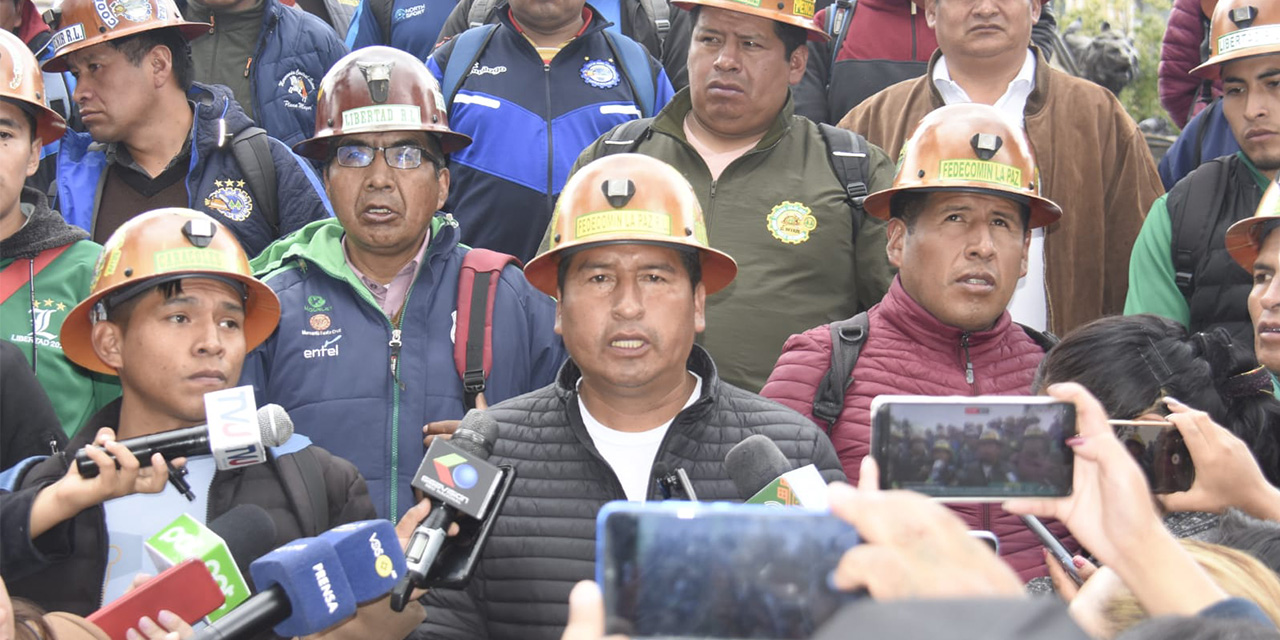 Central minera Caracoles da 72 horas para levantar bloqueos y desconoce a legisladores