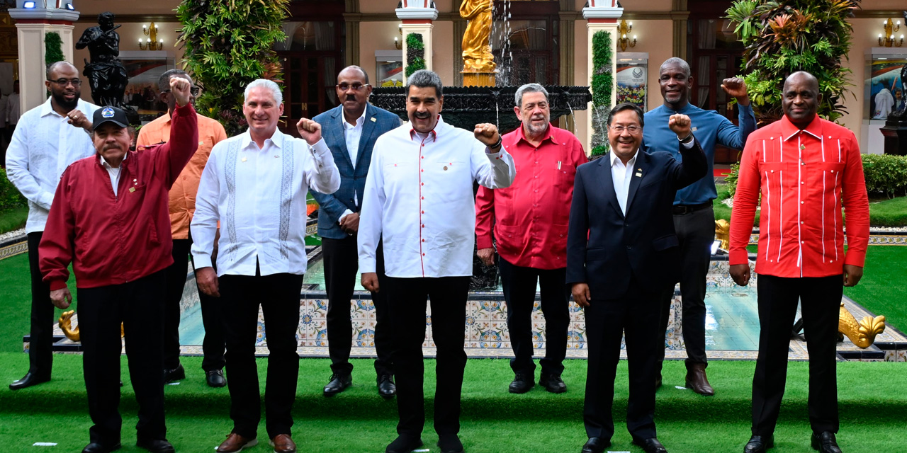 Los Jefes de Estado y de Gobierno en la foto oficial de la XXIII Cumbre del ALBA-TCP. Foto: Comunicación Presidencial