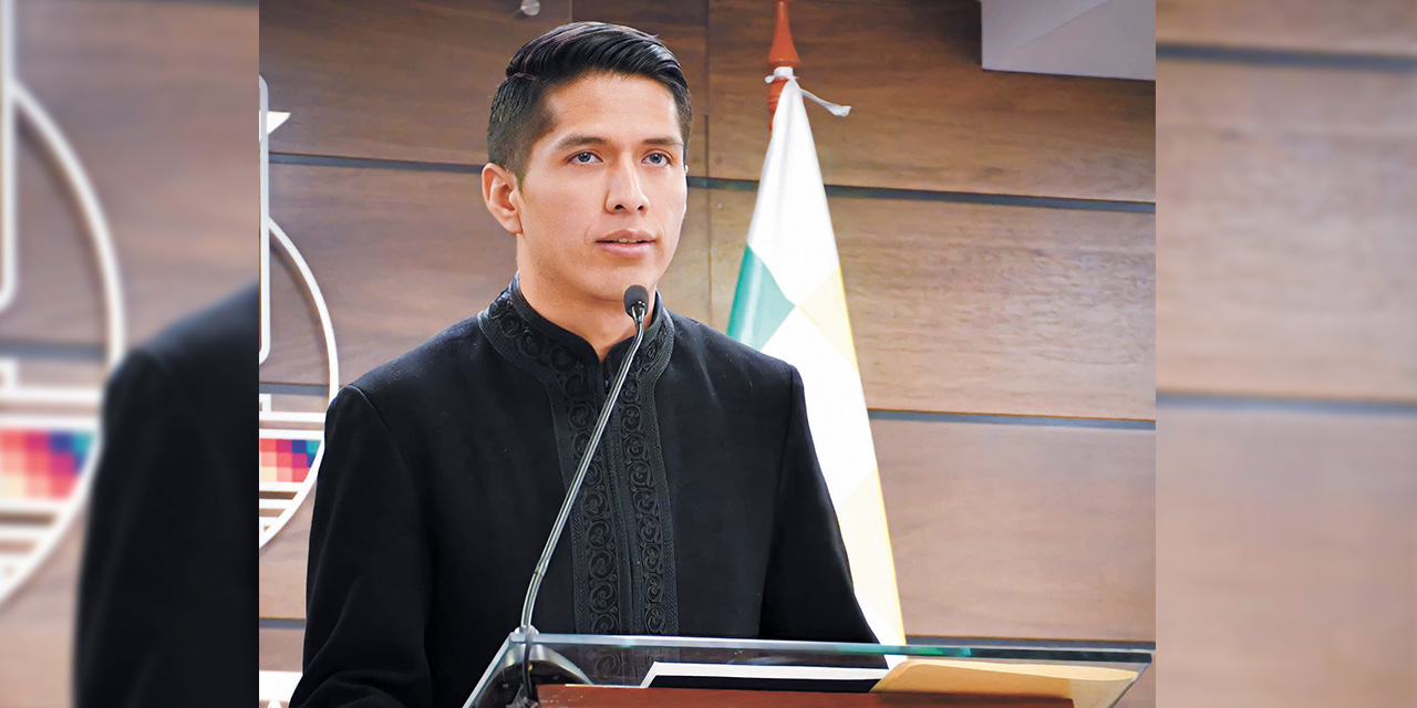 El presidente de la Cámara de Senadores, Andrónico Rodríguez. Foto: Senado