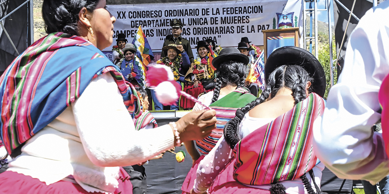 El presidente Luis Arce en la inauguración del Congreso Ordinario de la Federación Departamental ‘Bartolina Sisa’ en Sapahaqui. | Foto: Presidencia