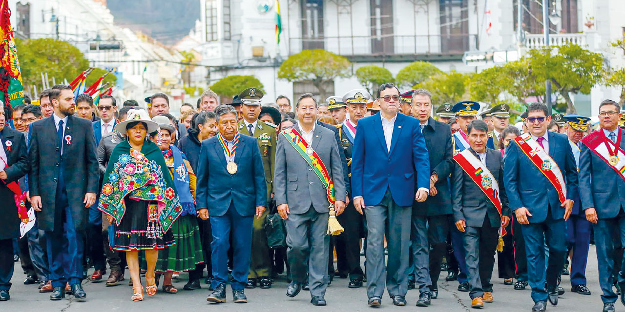 El Presidente en los actos protocolares. Foto: PRESIDENCIA  